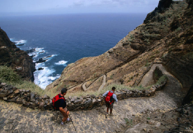 Chambre avec petit d�jeuner �/en/au Ponta do Sol (Ribeira Grande)ou appartement ou maison de vacances