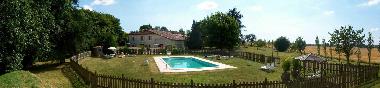 Maison de vacances �/en/au Chaunac (Charente-Maritime)ou appartement ou maison de vacances