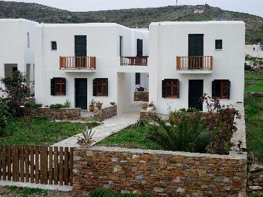 Maison de vacances /en/au LOUTRA village (Kyklades)ou appartement ou maison de vacances