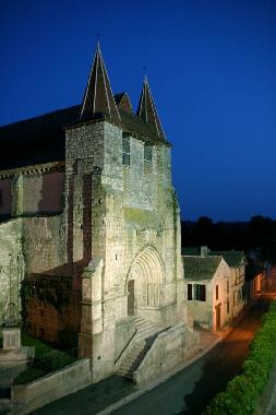 Chambre avec petit d�jeuner �/en/au Lauzun (Lot-et-Garonne)ou appartement ou maison de vacances