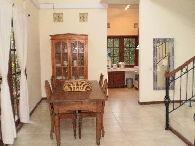 Maison de vacances �/en/au Kerobokan (Bali)ou appartement ou maison de vacances