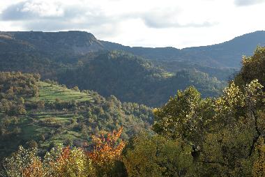 Appartement de vacances /en/au saint etienne de serres (Ardche)ou appartement ou maison de vacances