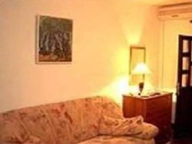 Chambre avec petit d�jeuner �/en/au SVETI STEFAN (Mont�n�gro)ou appartement ou maison de vacances