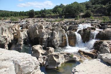 Appartement de vacances /en/au Cornillon (Gard)ou appartement ou maison de vacances