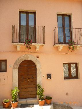Villa /en/au Bugnara (L
