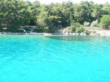 Appartement de vacances /en/au Molat (Zadarska)ou appartement ou maison de vacances