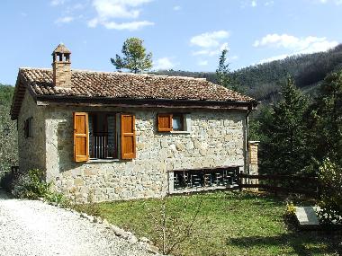 Maison de vacances /en/au Roccafluvione (Ascoli Piceno)ou appartement ou maison de vacances