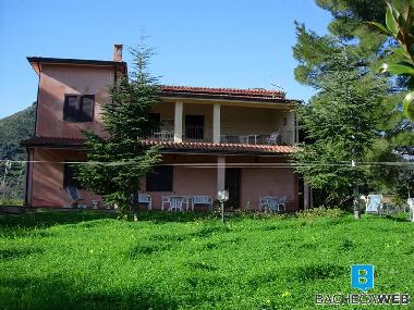 Maison de vacances /en/au Cardedu (Ogliastra)ou appartement ou maison de vacances