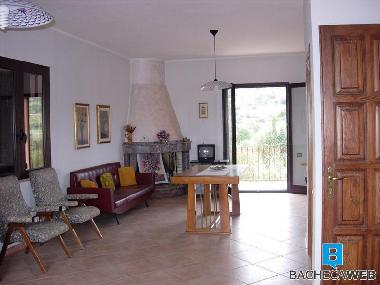 Maison de vacances /en/au Cardedu (Ogliastra)ou appartement ou maison de vacances