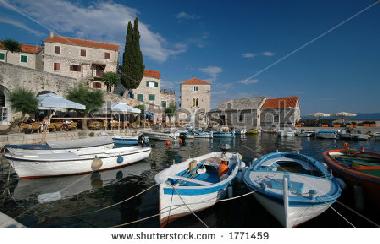 Chambre avec petit djeuner /en/au BOL (Splitsko-Dalmatinska)ou appartement ou maison de vacances