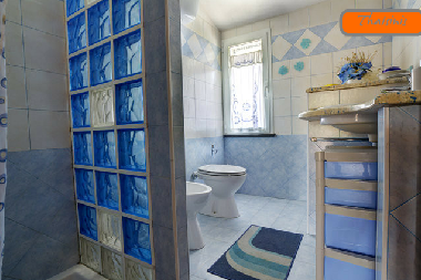 Maison de vacances �/en/au mandriola (Oristano)ou appartement ou maison de vacances