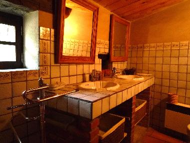 Maison de vacances /en/au Voge (Ardche)ou appartement ou maison de vacances