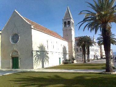 Chambre avec petit d�jeuner �/en/au Trogir (Splitsko-Dalmatinska)ou appartement ou maison de vacances