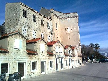 Chambre avec petit d�jeuner �/en/au Trogir (Splitsko-Dalmatinska)ou appartement ou maison de vacances