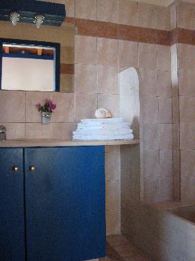 Turtle Island Sea View Studio - Bathroom