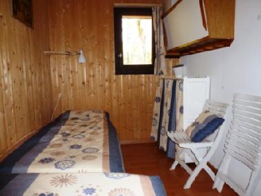 Chalet �/en/au Lajoux (La Chaux-de-Fonds)ou appartement ou maison de vacances