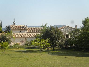 Maison de vacances �/en/au La Garde Adh�mar (Dr�me)ou appartement ou maison de vacances