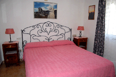 Chambre avec petit djeuner /en/au LA MADDALENA (Olbia-Tempio)ou appartement ou maison de vacances