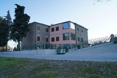 Maison de vacances �/en/au San Severino Marche (Macerata)ou appartement ou maison de vacances