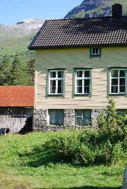 Maison de vacances �/en/au Hellesylt (More og Romsdal)ou appartement ou maison de vacances