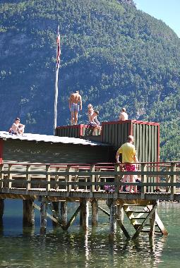 Maison de vacances �/en/au Hellesylt (More og Romsdal)ou appartement ou maison de vacances