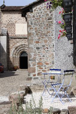 Chambre avec petit d�jeuner �/en/au Exideuil sur Vienne (Charente)ou appartement ou maison de vacances