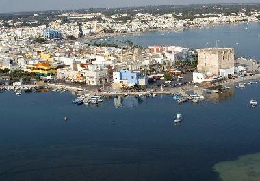 Chambre avec petit djeuner /en/au PORTO CESAREO (Lecce)ou appartement ou maison de vacances