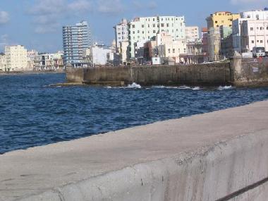 Chambre avec petit d�jeuner �/en/au 11,MILLON (Ciudad de la Habana)ou appartement ou maison de vacances