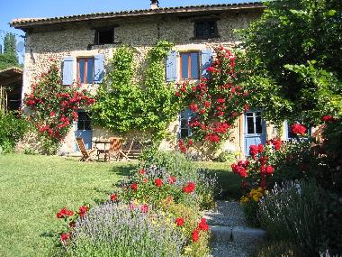 Chambre avec petit djeuner /en/au Montmiral (Drme)ou appartement ou maison de vacances