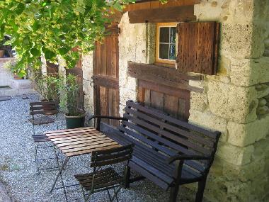 Chambre avec petit djeuner /en/au Montmiral (Drme)ou appartement ou maison de vacances