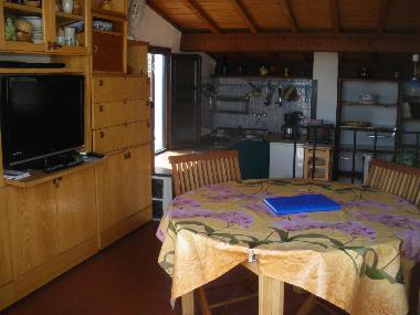 Living avec coin cuisine