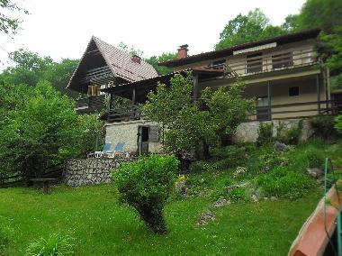 Maison de vacances /en/au Zvecaj (Karlovacka)ou appartement ou maison de vacances
