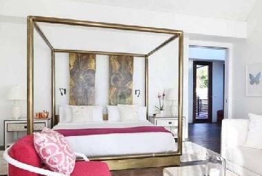 Villa �/en/au Antibes (Alpes-Maritimes)ou appartement ou maison de vacances