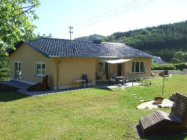 Maison de vacances /en/au 54568 (Eifel - Ahr)ou appartement ou maison de vacances