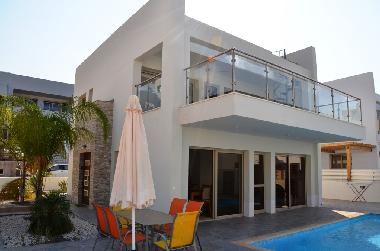 Villa /en/au Protaras (Famagusta)ou appartement ou maison de vacances