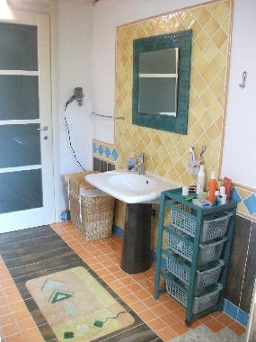 Maison de vacances �/en/au Solanas (Cagliari)ou appartement ou maison de vacances