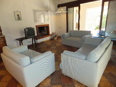 Maison de vacances /en/au Santa Margherita di PULA (Cagliari)ou appartement ou maison de vacances