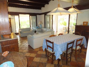 Maison de vacances /en/au Santa Margherita di PULA (Cagliari)ou appartement ou maison de vacances
