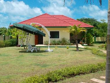 Maison de vacances �/en/au BanPhe (Rayong)ou appartement ou maison de vacances