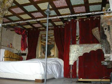 chambre en mezzanine vue sur Pairs