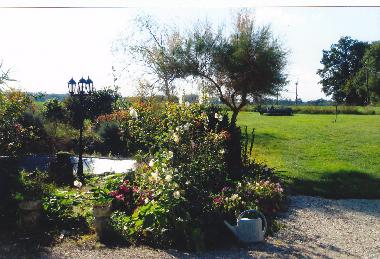 Maison de vacances �/en/au Nazelles-N�gron (Centre)ou appartement ou maison de vacances