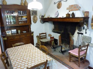 Maison de vacances /en/au Cantagallo (Prato)ou appartement ou maison de vacances