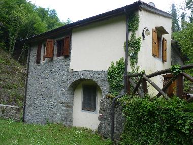 Maison de vacances /en/au Cantagallo (Prato)ou appartement ou maison de vacances