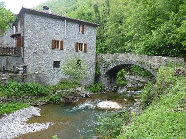 Maison de vacances /en/au Cantagallo (Prato)ou appartement ou maison de vacances