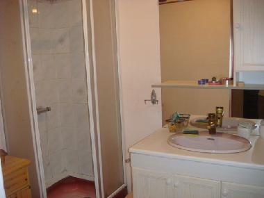 Maison de vacances �/en/au Nazelles-N�gron (Centre)ou appartement ou maison de vacances