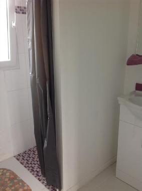 salle de bain : rez de chausse