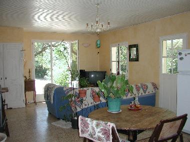 Villa �/en/au Rians (Var)ou appartement ou maison de vacances