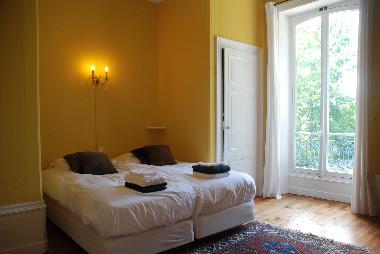 Palais / Chteau /en/au La Pacaudiere (Loire)ou appartement ou maison de vacances