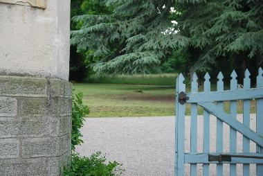 Palais / Chteau /en/au La Pacaudiere (Loire)ou appartement ou maison de vacances