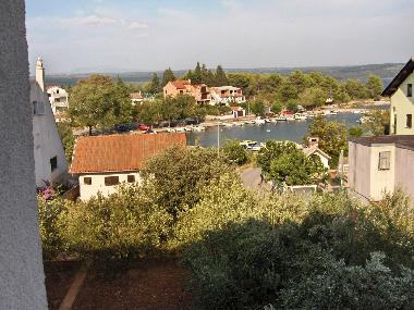 Appartement de vacances /en/au Raslina (Sibensko-Kninska)ou appartement ou maison de vacances